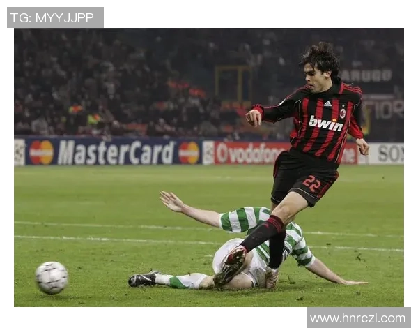 足球巨星化身沧桑老人展现别样人生故事引人深思